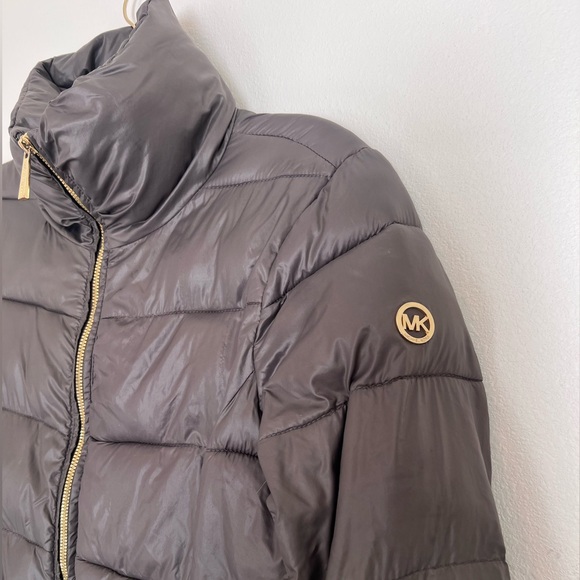 Michael Kors puffer jacket - Picture 3 of 6
